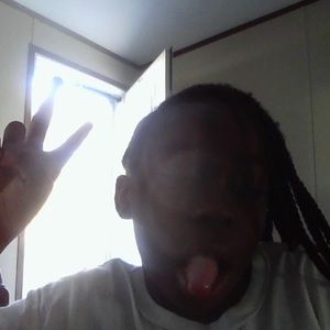 Meet your Posher, Simone